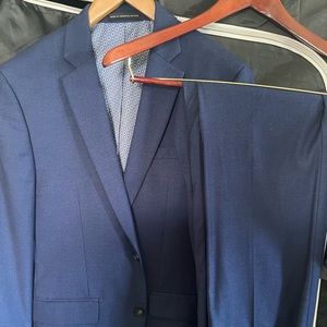 Perry Ellis Suit